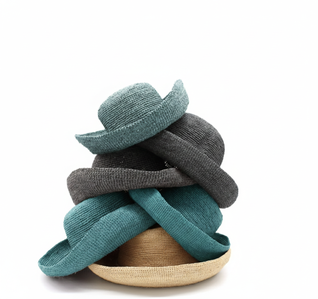 Leor 3" Brim Crochet Straw Sun Hat in Turquoise