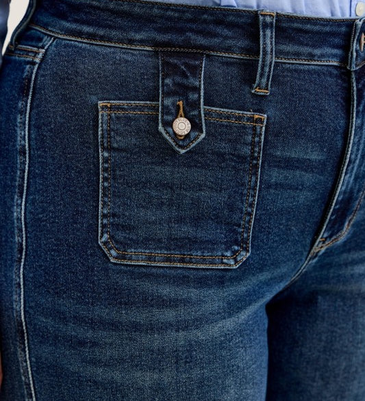 Judy Blue HW Lux Retro Wide Leg Patch Tab Jeans – Plus