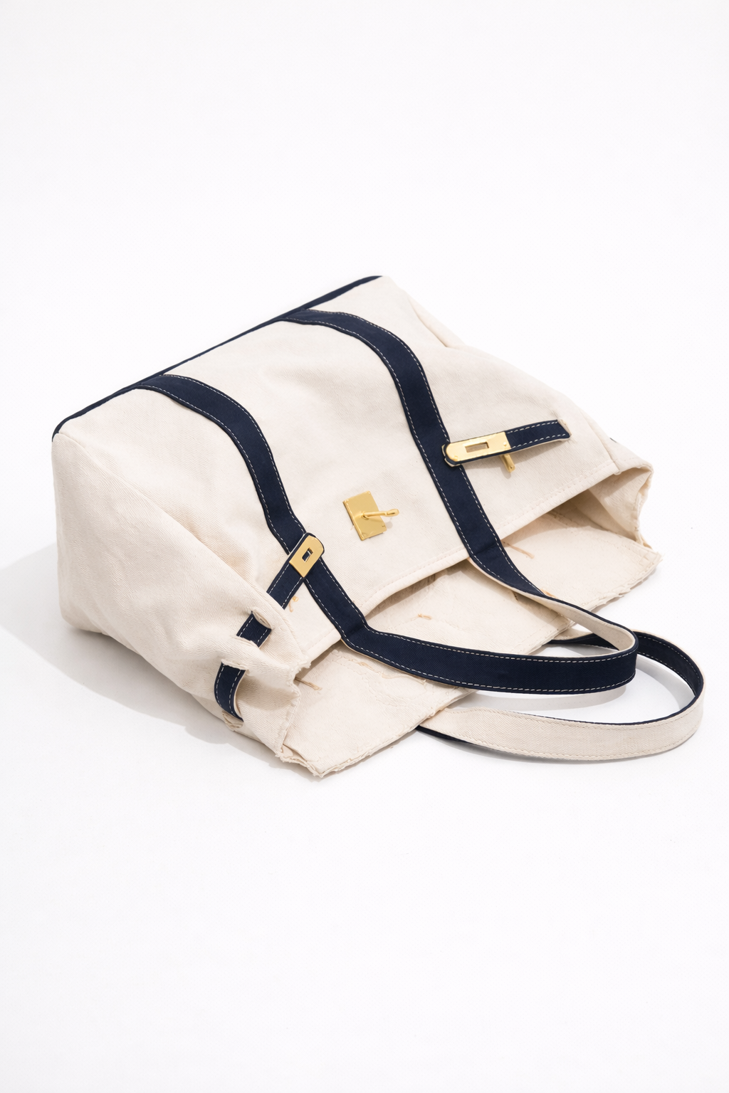 Heritage Stripe Canvas Tote Bag – A Refined Everyday & Weekender Carryall
