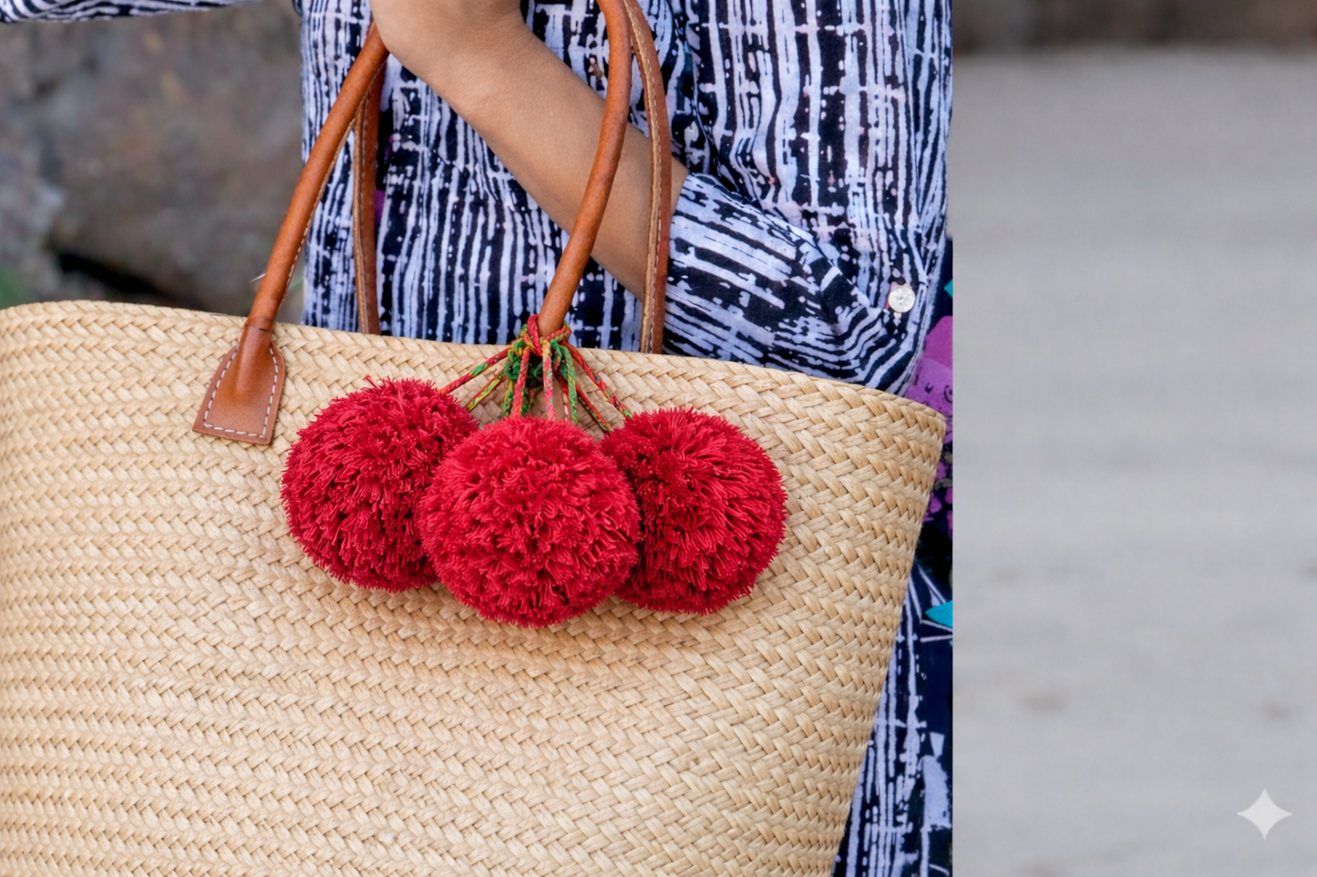 Pompoms Raffia Poufs Handbag Charm Embellishment: Red