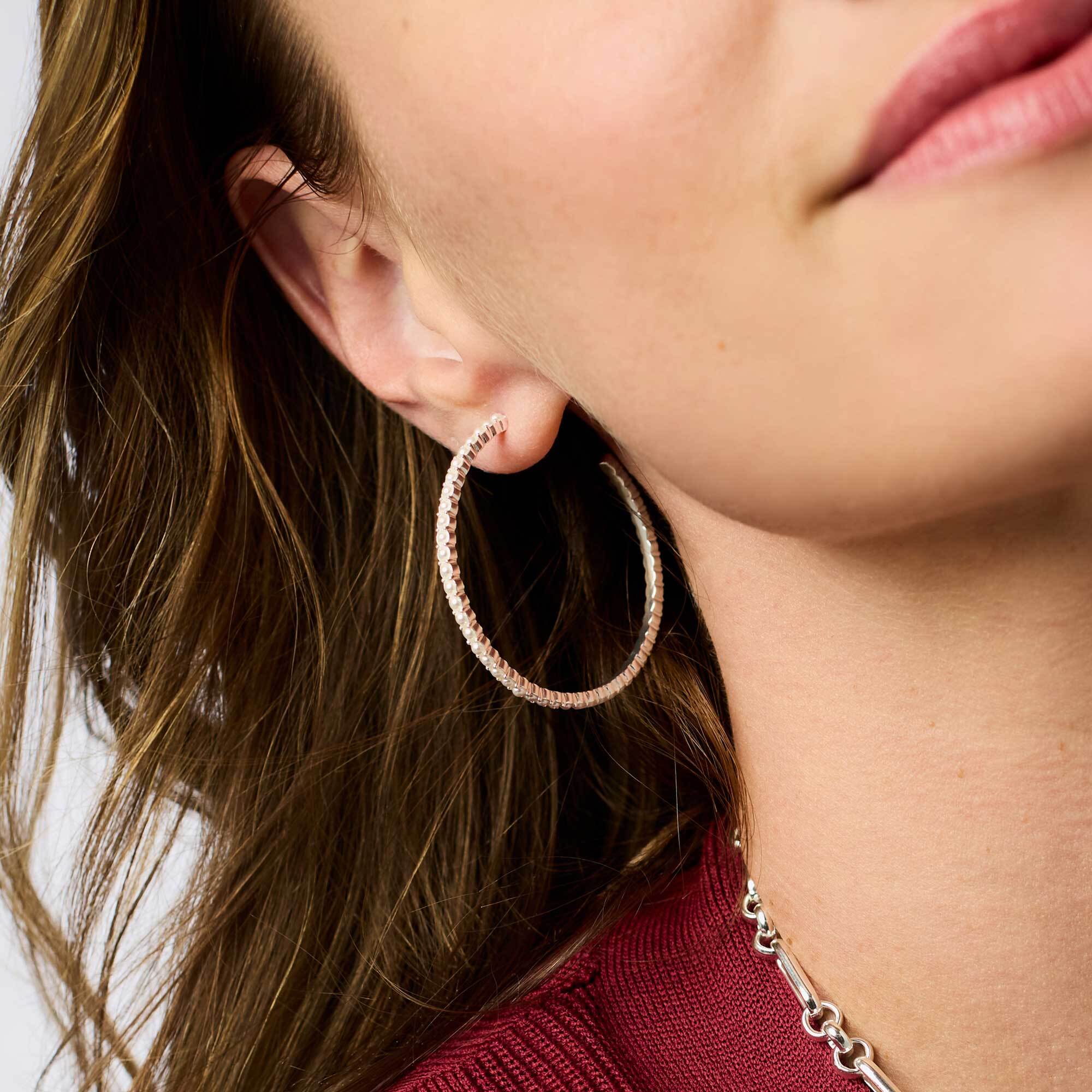 Julie Vos Juliet Hoop - Pearl - Silver Large