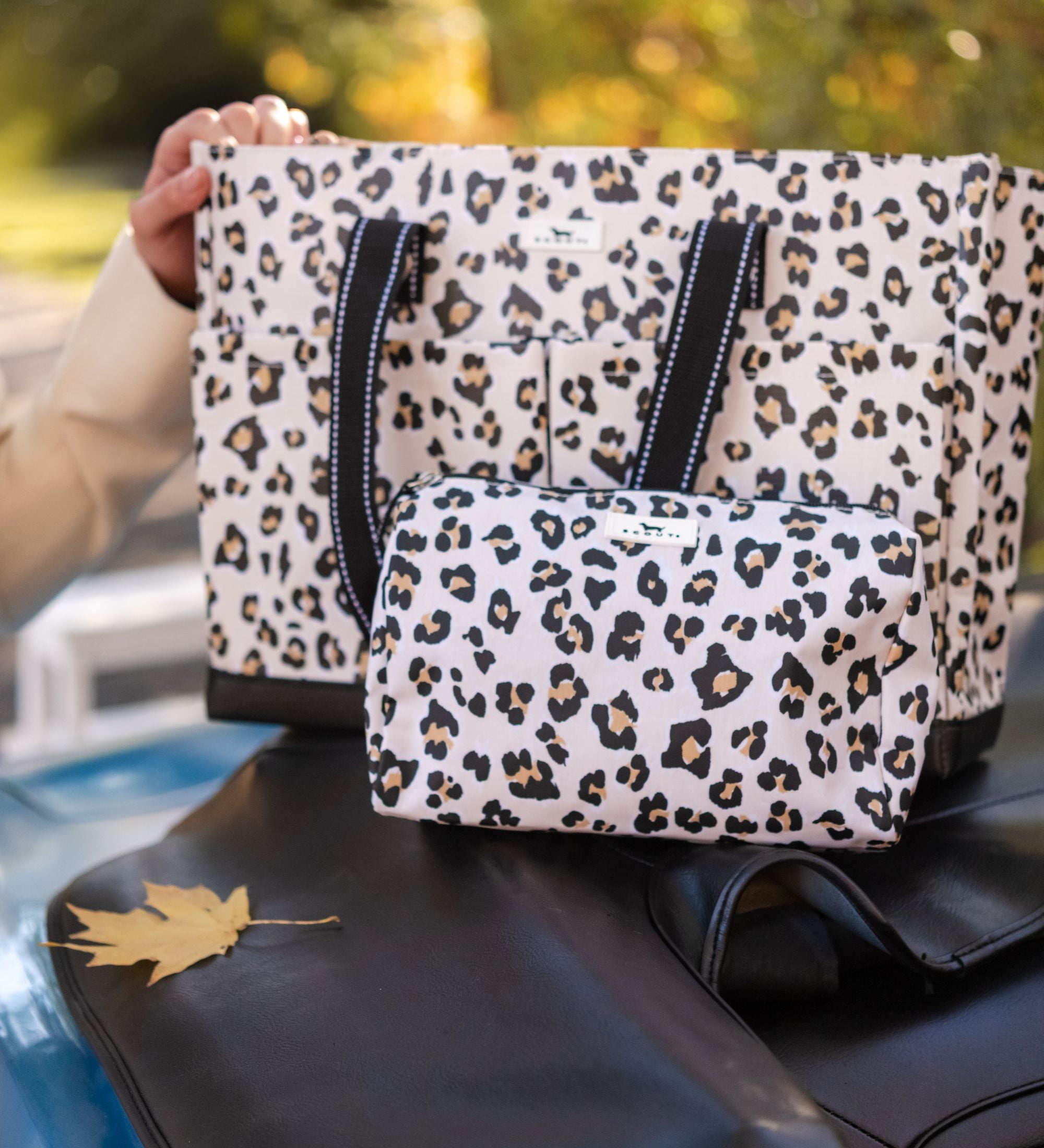 Uptown Pocket Tote - Glamoflauge